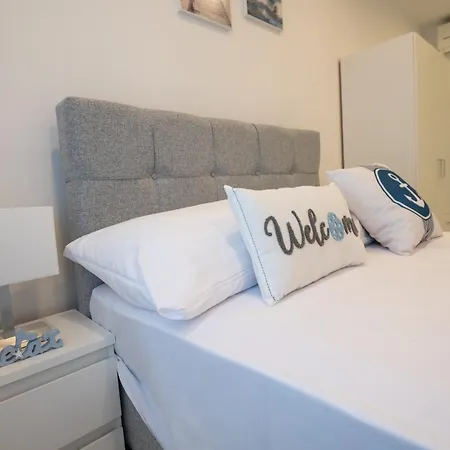 Apartment House Lux - *