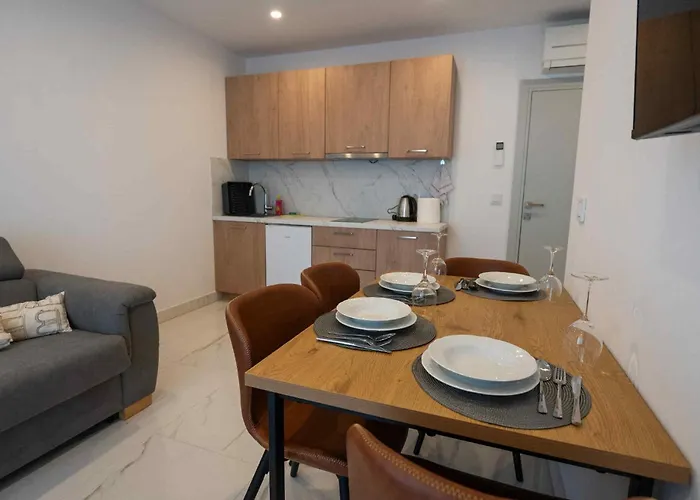 Apartamento House Lux - *
